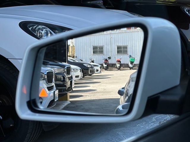 Mercedes-Benz/賓士 CLA250  第10張相片