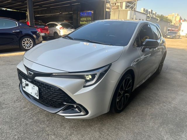 Toyota Auris  第2張相片