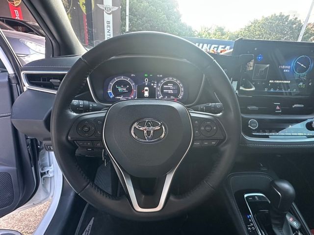 Toyota Auris  第9張相片