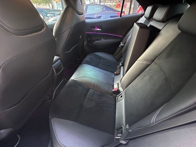 Toyota Auris  第12張相片