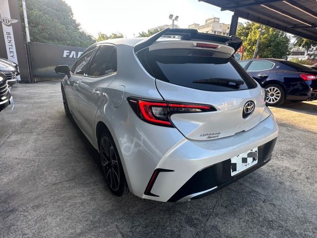 Toyota Auris  第15張相片