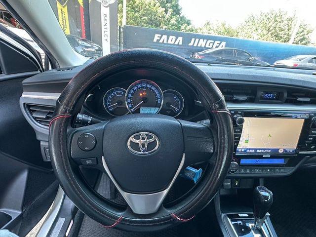 Toyota ALTIS  第5張相片