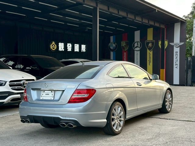 Mercedes-Benz/賓士 C180  第3張相片