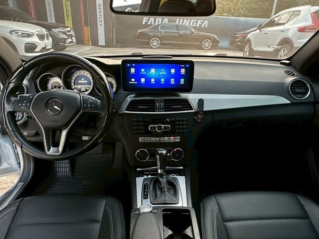Mercedes-Benz/賓士 C180  第9張相片