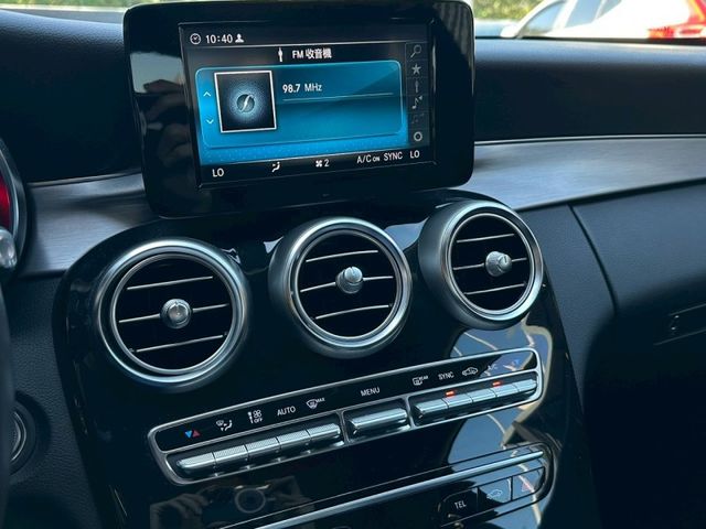 Mercedes-Benz/賓士 C180  第8張相片