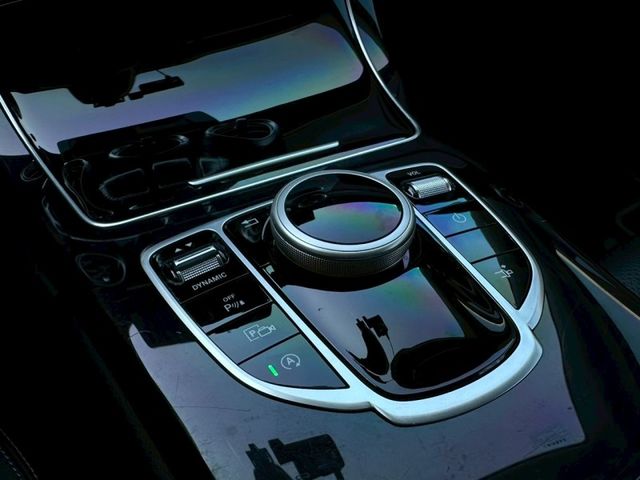 Mercedes-Benz/賓士 C180  第9張相片