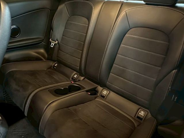 Mercedes-Benz/賓士 C300  第14張相片