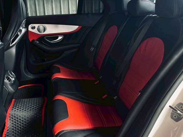 Mercedes-Benz/賓士 C63 AMG  第11張相片