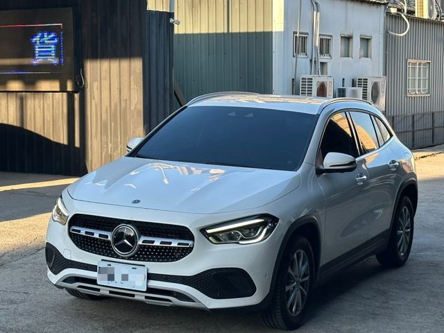 Mercedes-Benz/賓士 GLA180  第5張相片