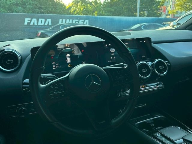 Mercedes-Benz/賓士 GLA180  第7張相片