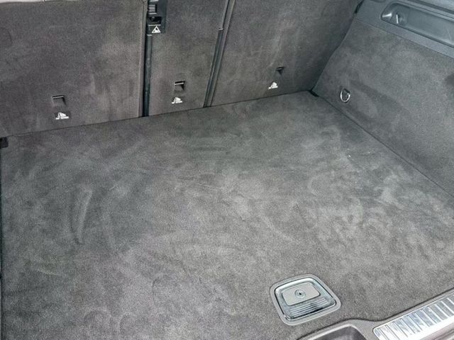 Mercedes-Benz/賓士 GLC300  第2張相片