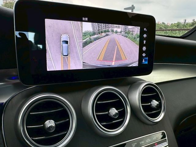 Mercedes-Benz/賓士 GLC300  第9張相片