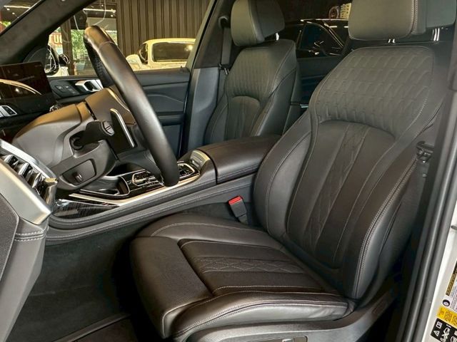 BMW/ 寶馬 X7  第9張相片