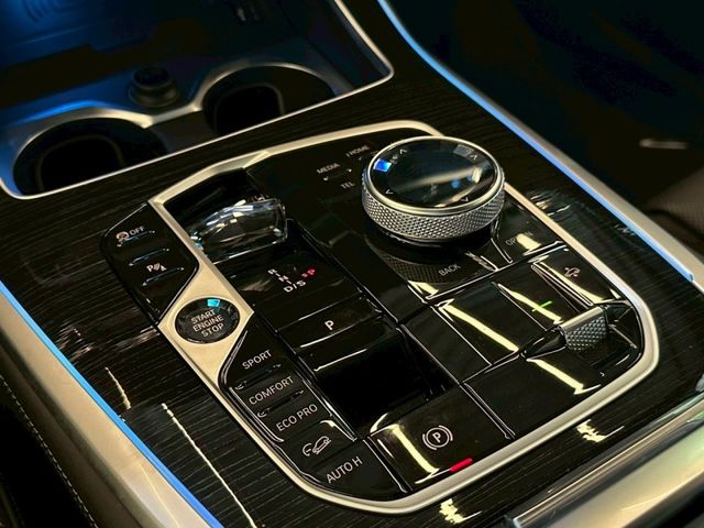 BMW/ 寶馬 X7  第12張相片