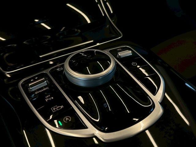 Mercedes-Benz/賓士 C200  第12張相片