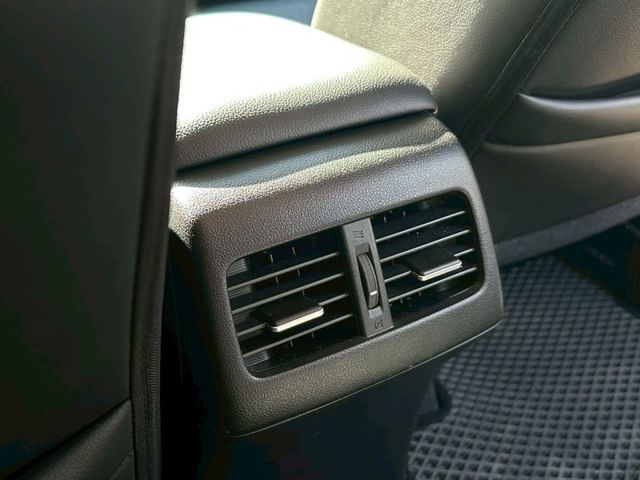 Honda CR-V  第12張相片