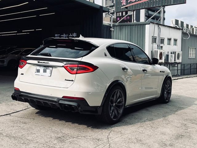 Maserati 瑪莎拉蒂 Levante  第3張相片
