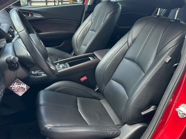 Mazda Mazda3  第7張相片