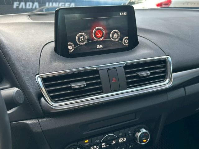 Mazda Mazda3  第10張相片