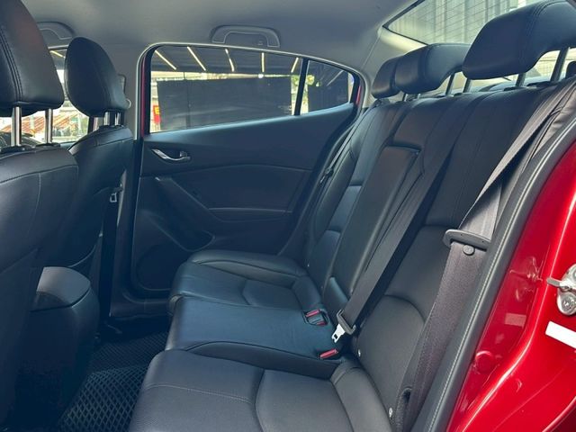 Mazda Mazda3  第12張相片