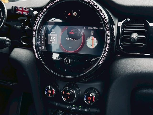 MINI Cooper Cabrio  第7張相片