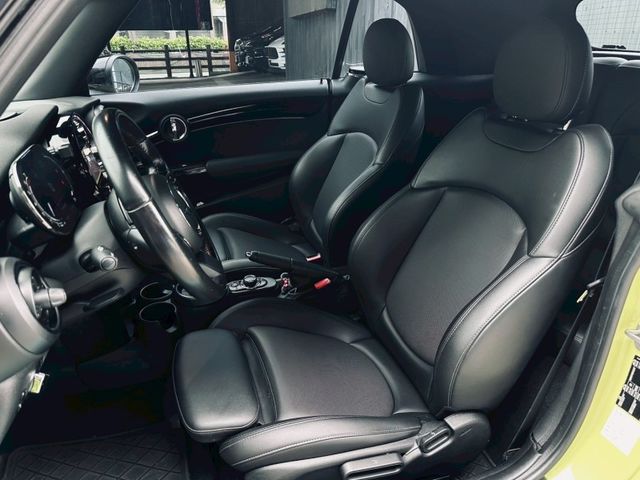 MINI Cooper Cabrio  第10張相片