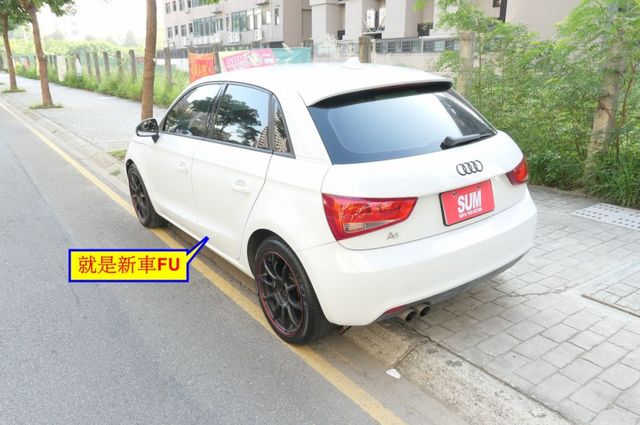 1年僅跑1萬，SUM+YES雙認證，內裝乾淨，配備滿滿，漂亮好車，包您一看就喜歡~  第4張相片