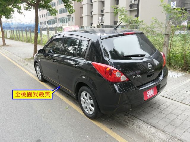 1年僅跑1.5萬，SUM+YES雙認證，售後SUM全台保固，免key，已裝安卓機，內裝乾淨漂亮，車況良好~  第4張相片