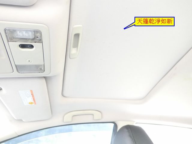 1年僅跑1.5萬，SUM+YES雙認證，售後SUM全台保固，免key，已裝安卓機，內裝乾淨漂亮，車況良好~  第17張相片