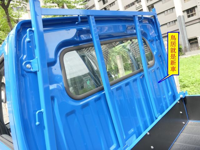 2023年/5月出廠，自排，100%原鈑件，就是新車，閉鎖期已過，可以馬上過戶，全台原廠保固，買到賺到~  第16張相片
