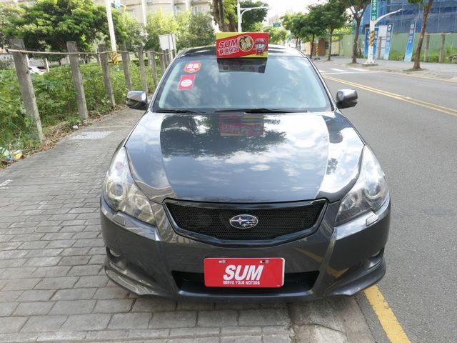 已裝安卓機影音組，SUM+YES雙認證，少跑，AWD，頂級車款，配備滿滿，就是好漂亮，CP值超高~  第2張相片