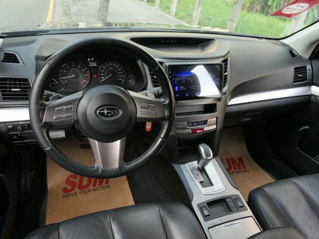 已裝安卓機影音組，SUM+YES雙認證，少跑，AWD，頂級車款，配備滿滿，就是好漂亮，CP值超高~  第10張相片
