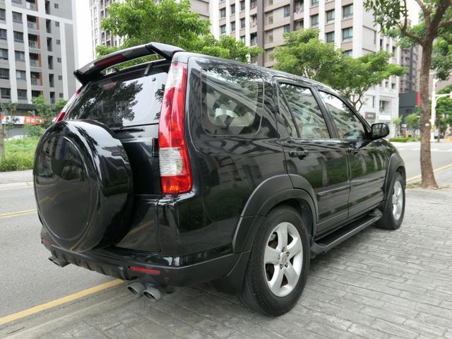 1年僅跑1.2萬公里，已裝安卓機影音組，SUM認證車，無菸車庫車，外觀內裝好乾淨，可全額貸款~  第3張相片
