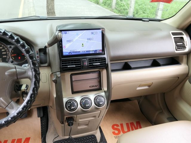 1年僅跑1.2萬公里，已裝安卓機影音組，SUM認證車，無菸車庫車，外觀內裝好乾淨，可全額貸款~  第12張相片