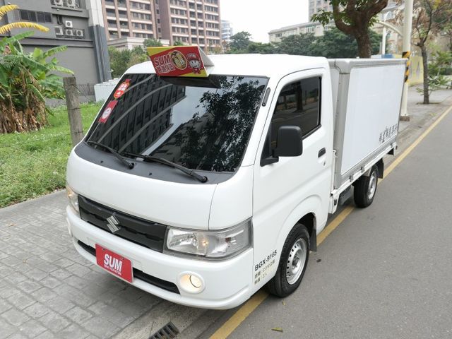 -5度，100%原鈑件，長途在開，引擎好安靜，SUM+YES雙認證，車況非常好，可全額貸款唷~  第1張相片