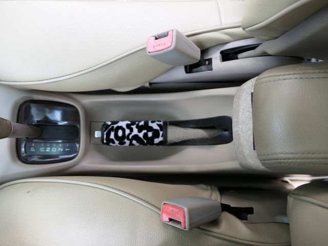 1年僅跑4千，SUM認證車，很少開，冷氣強冷，可開高速公路，優質代步車，買到賺到~  第15張相片