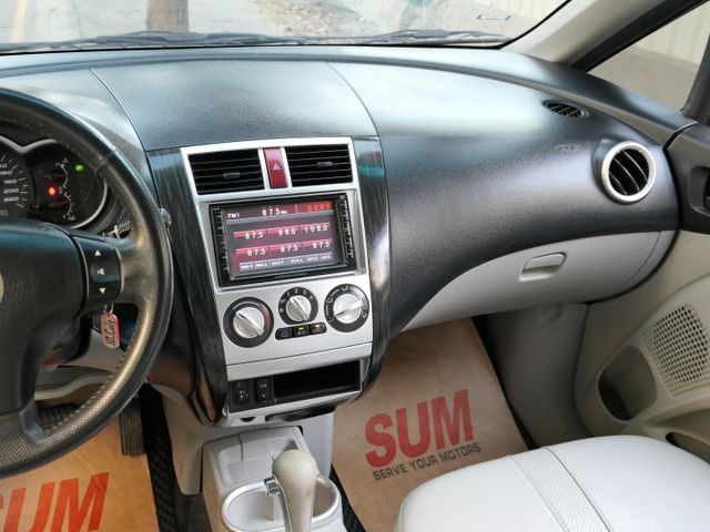 頂級電動尾門，1年僅跑1.3萬，SUM認證車，車況很好，超值好車，可全額貸款唷~  第13張相片
