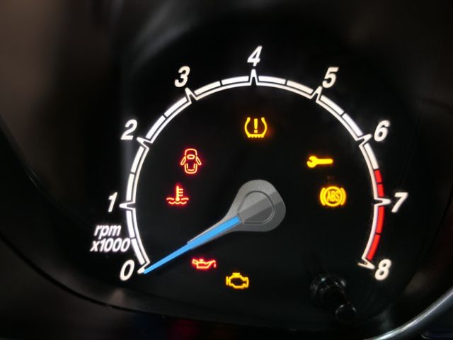 1.0稅金僅8640元，安卓機，i-KEY 配備滿滿，SUM認證車，全台保固，車況非常好，可以全額貸款唷~  第17張相片