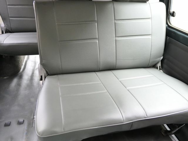 1年僅跑9千公里，SUM認證車，冷氣強冷，引擎好安靜，車況好，可全額貸款唷~  第12張相片