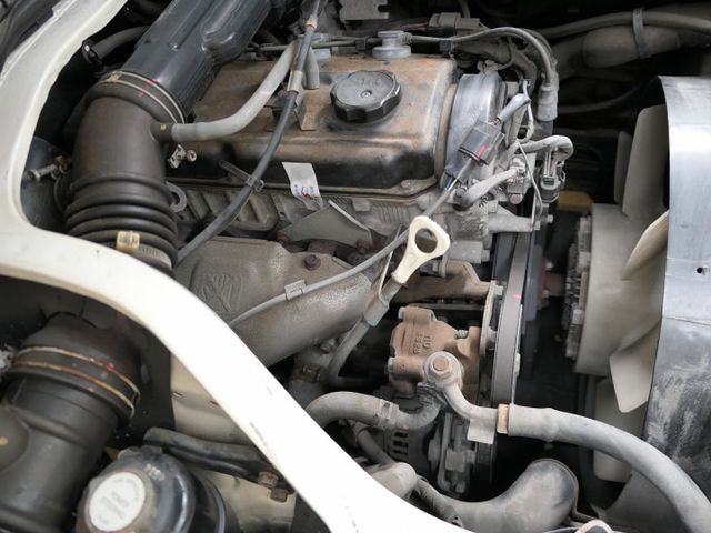 僅跑6700公里，100%原鈑件，就是新車，全台我最美，電動鷗翼車廂，售後全台保固，買到賺到，可以全額貸款~  第20張相片