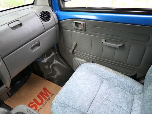 SUM認證車，引擎好安靜，冷氣強，售後全台保固，可以全額貸款唷~  第16張相片