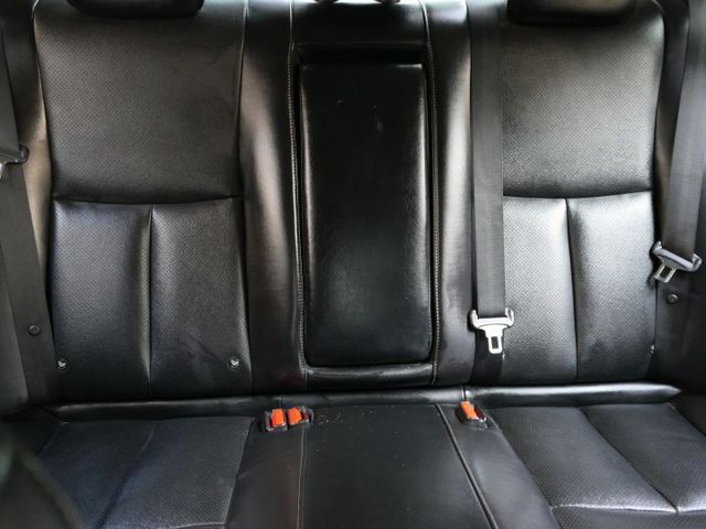 100%原版件，高階車款，配備滿滿，SUM+YES雙認證，最高2年/5萬全台保固，好美，可全額貸款唷~  第10張相片
