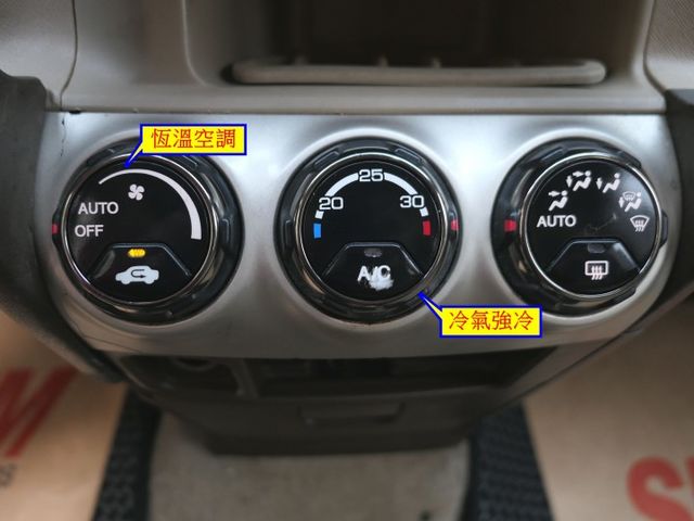 1年僅跑1.1萬公里，SUM+YES雙認證，安卓機，車庫車超美，你一定喜歡，可全額貸款唷~  第15張相片