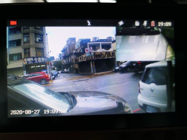 1年僅跑1萬公里，少跑，SUM認證車，冷氣無敵強冷，優質代步車，買到賺到~  第14張相片