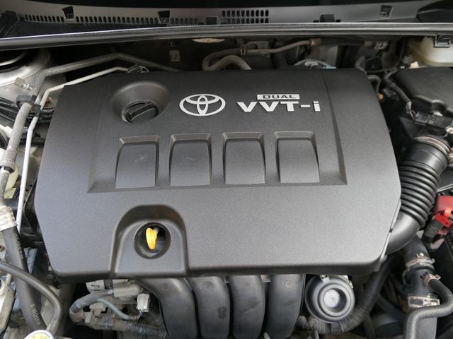 100%原鈑件，1年僅跑1.4萬公里，SUM+YES雙認證，全台保固，漂亮好車，可全額貸款唷~  第18張相片