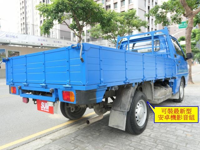 100%原鈑件，僅跑4.1萬公里，SUM+YES雙認證，最高2年/5萬全台保固，可全額貸款唷~  第3張相片