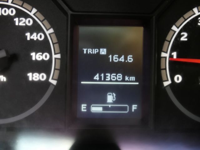 100%原鈑件，僅跑4.1萬公里，SUM+YES雙認證，最高2年/5萬全台保固，可全額貸款唷~  第8張相片