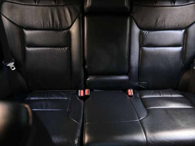 100%原鈑件，1年僅跑1.2萬，SUM+YES雙認證，全台保固，車主很顧車好漂亮，可全額貸款唷~  第10張相片