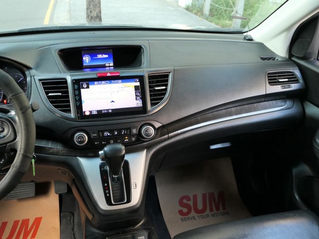 100%原鈑件，1年僅跑1.2萬，SUM+YES雙認證，全台保固，車主很顧車好漂亮，可全額貸款唷~  第12張相片