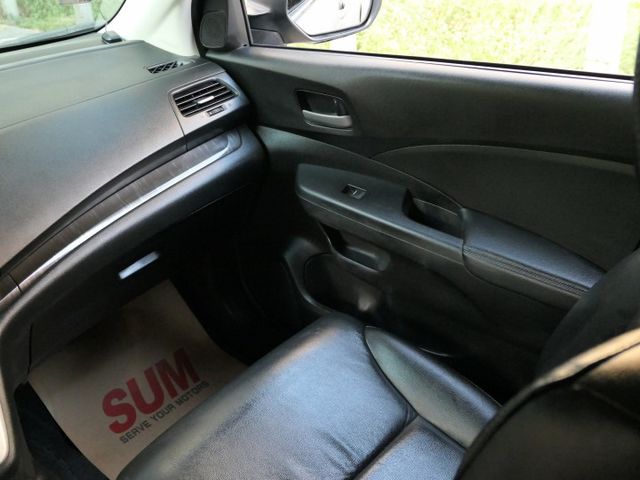 100%原鈑件，1年僅跑1.2萬，SUM+YES雙認證，全台保固，車主很顧車好漂亮，可全額貸款唷~  第13張相片